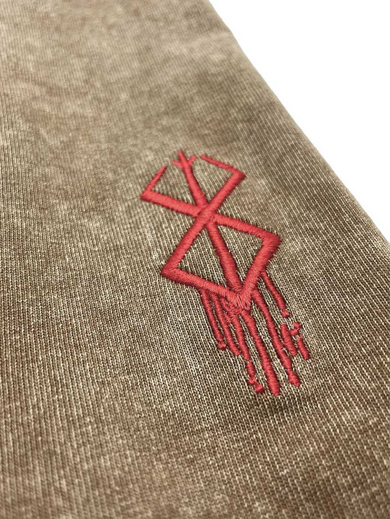 Sacrificial Brand Stickerei-T-Shirt