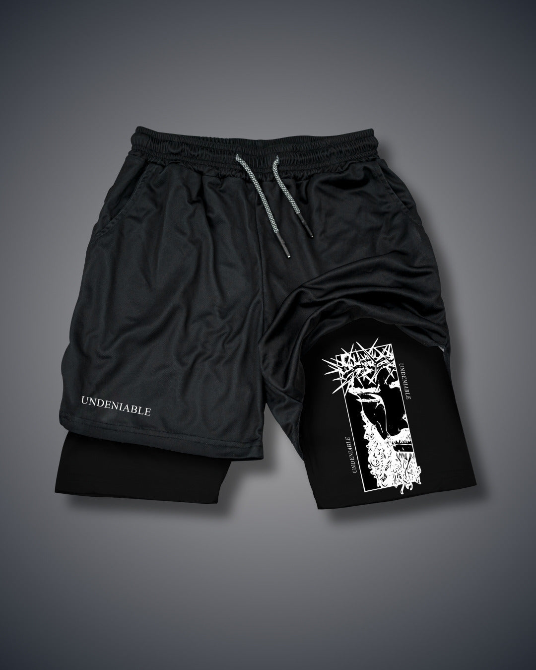 Unbestreitbarer Christus Performance Shorts