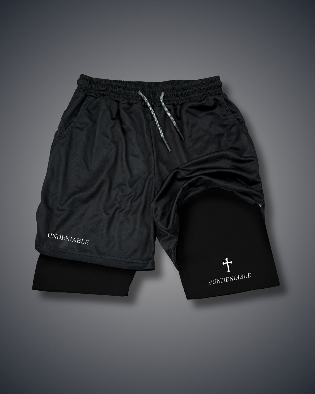 Unbestreitbare Minimale Kreuz Performance Shorts