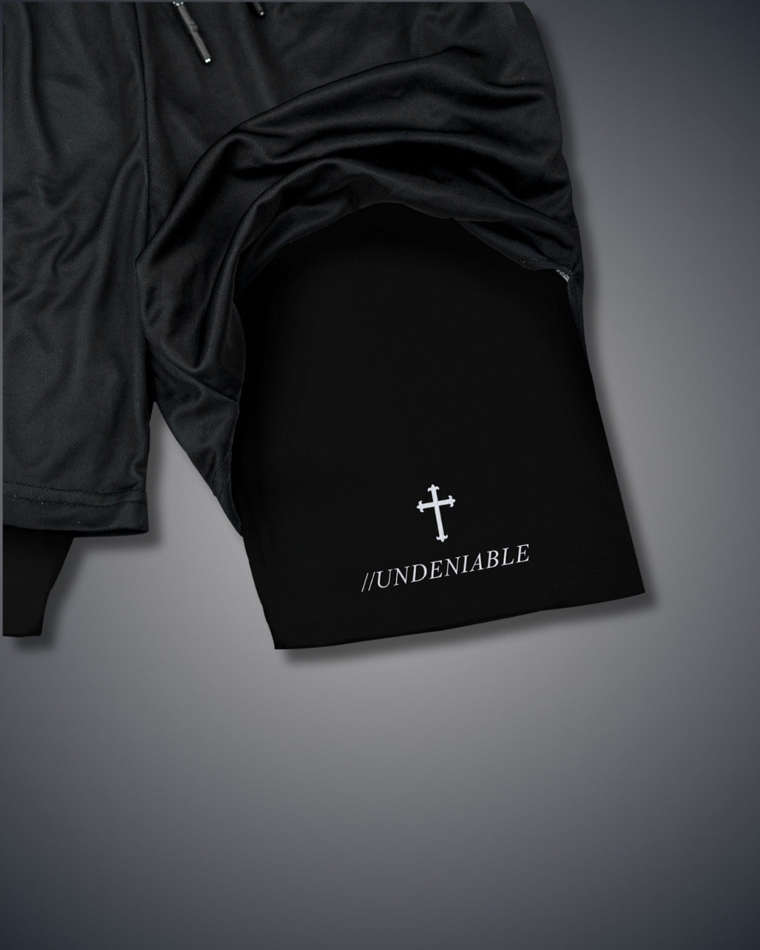 Unbestreitbare Minimale Kreuz Performance Shorts