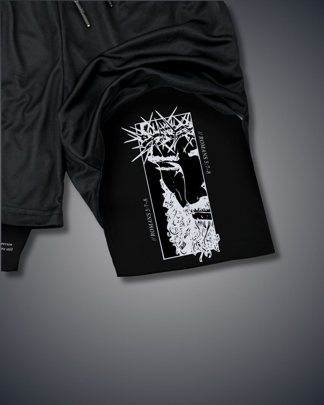 Römer 5:7-8 Christus Performance Shorts