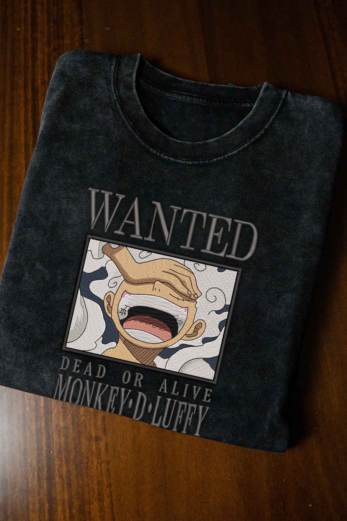 Luffy Wanted Stickerei-T-Shirt