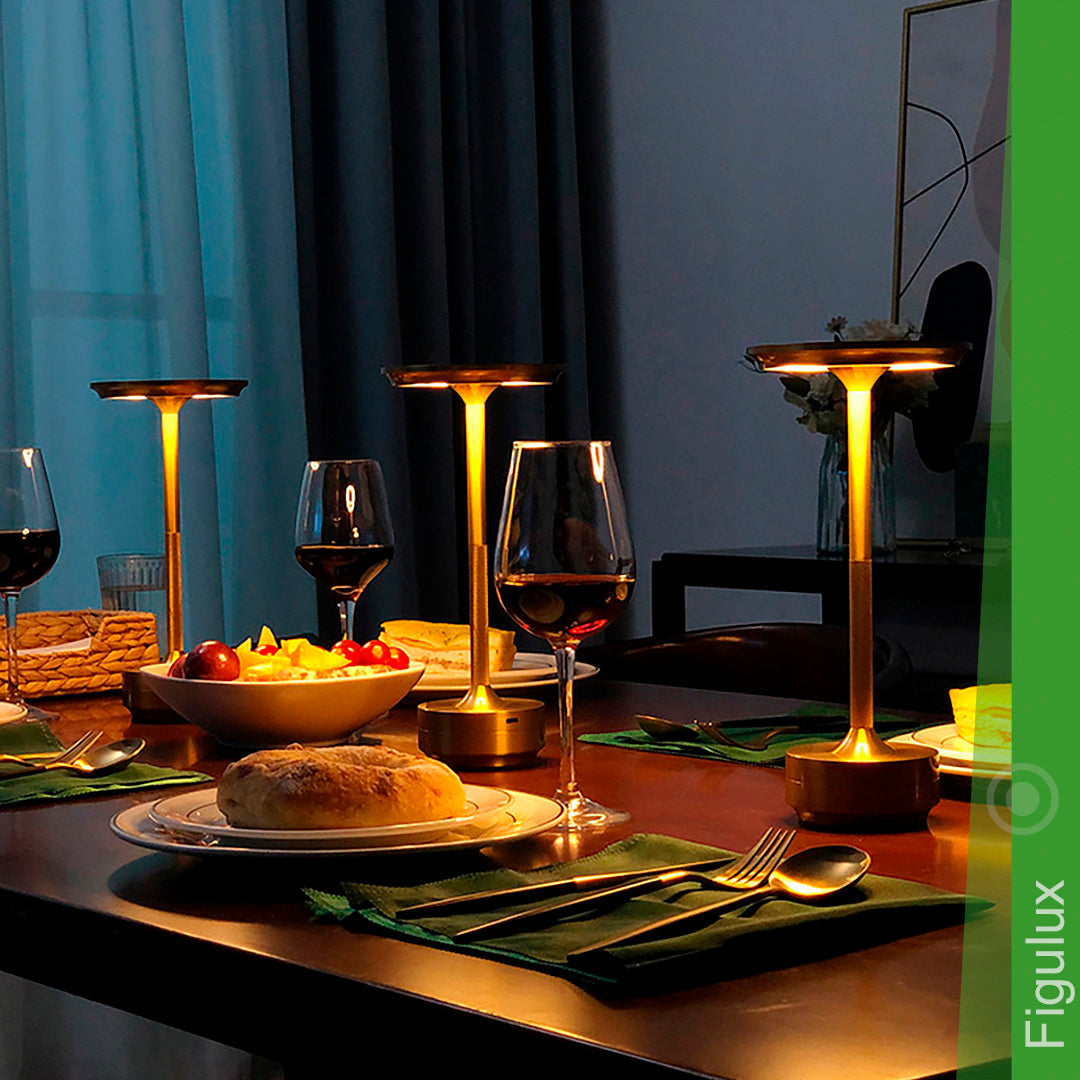 Stilvolle wetterfeste Akku-Tischlampe