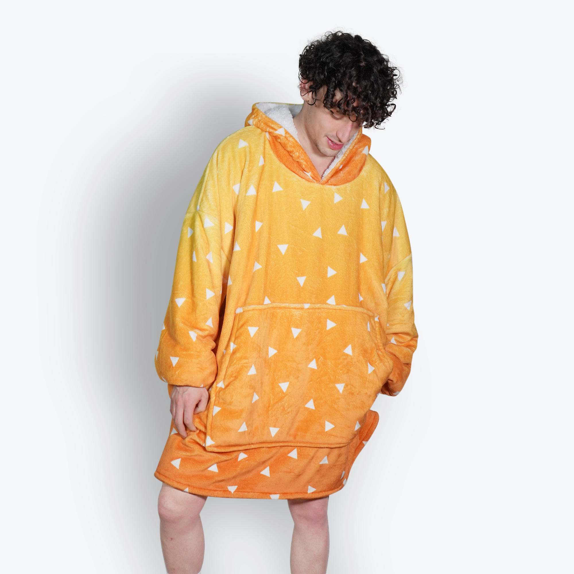 Zenitsu Kuschelpullover mit Decke